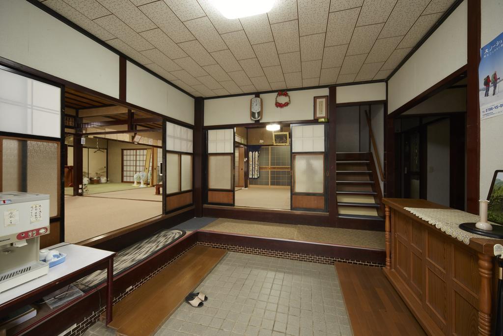 丰冈市 名色荘日式旅馆酒店 外观 照片
